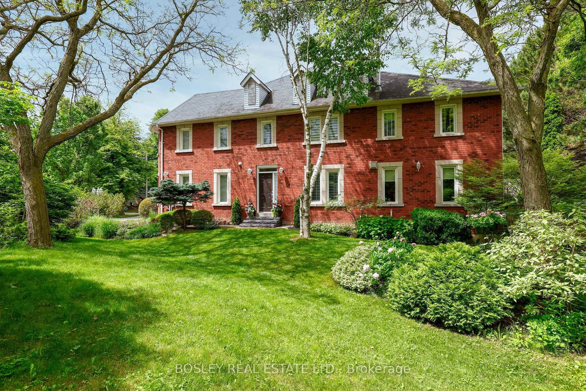 Pretty Landscaped Gardenss