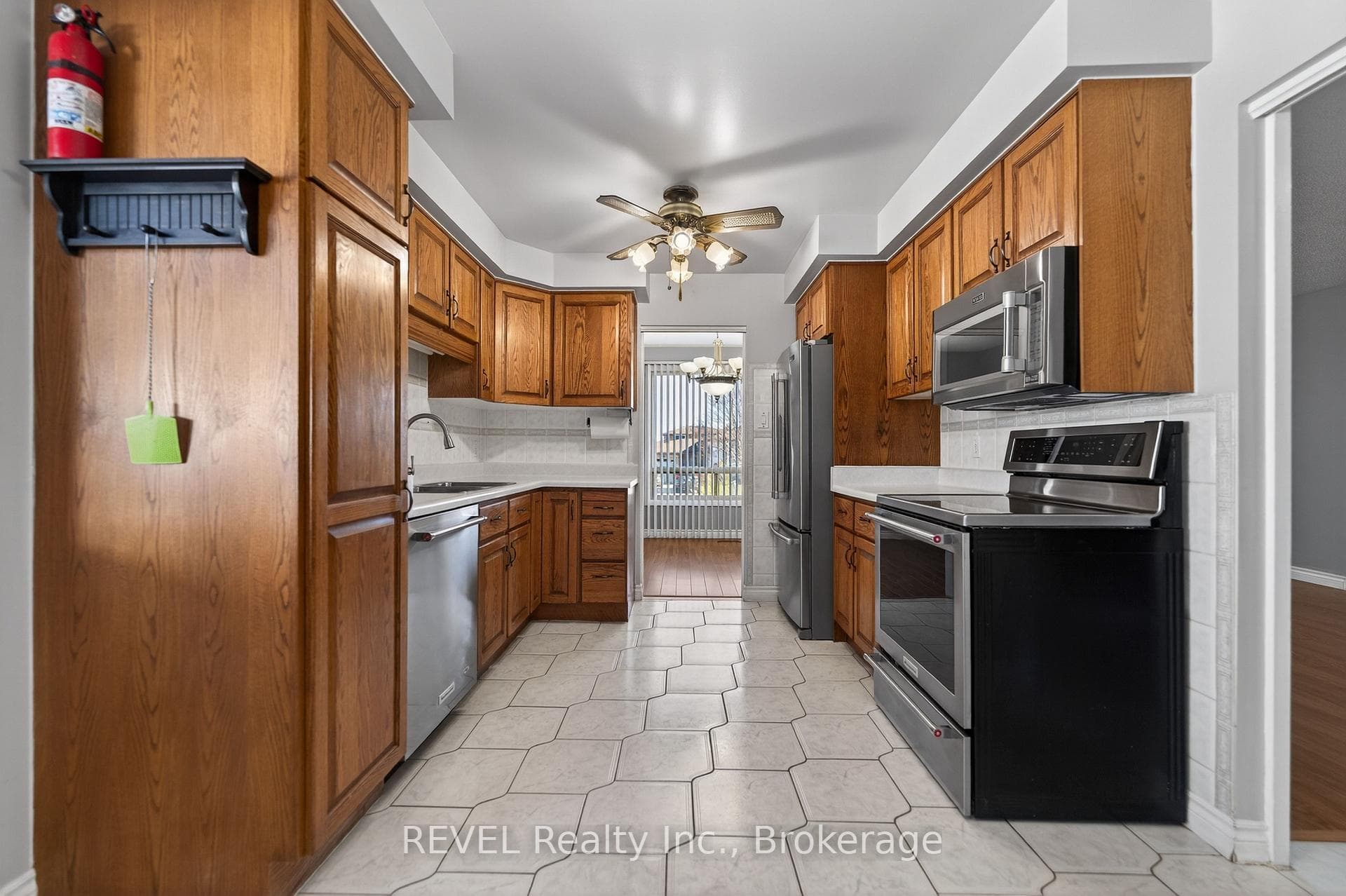 19 Lynwood Drive photo 18