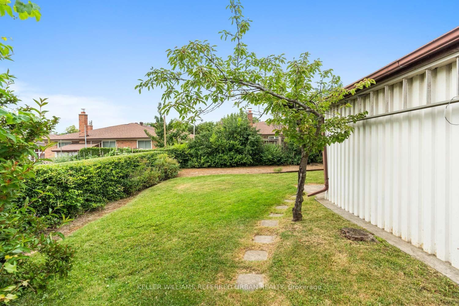 114 Gracefield Avenue photo 32