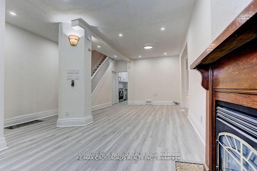 72 Ellsworth Avenue photo 4