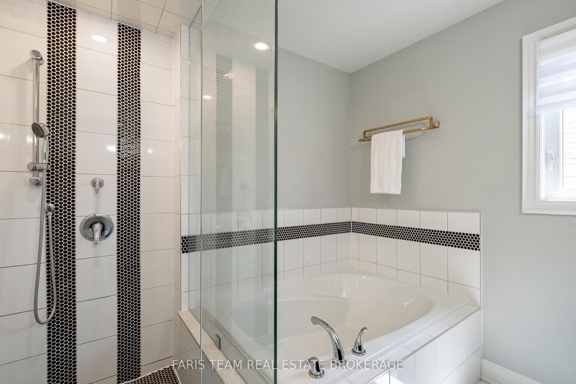 236 Eighth Avenue photo 29