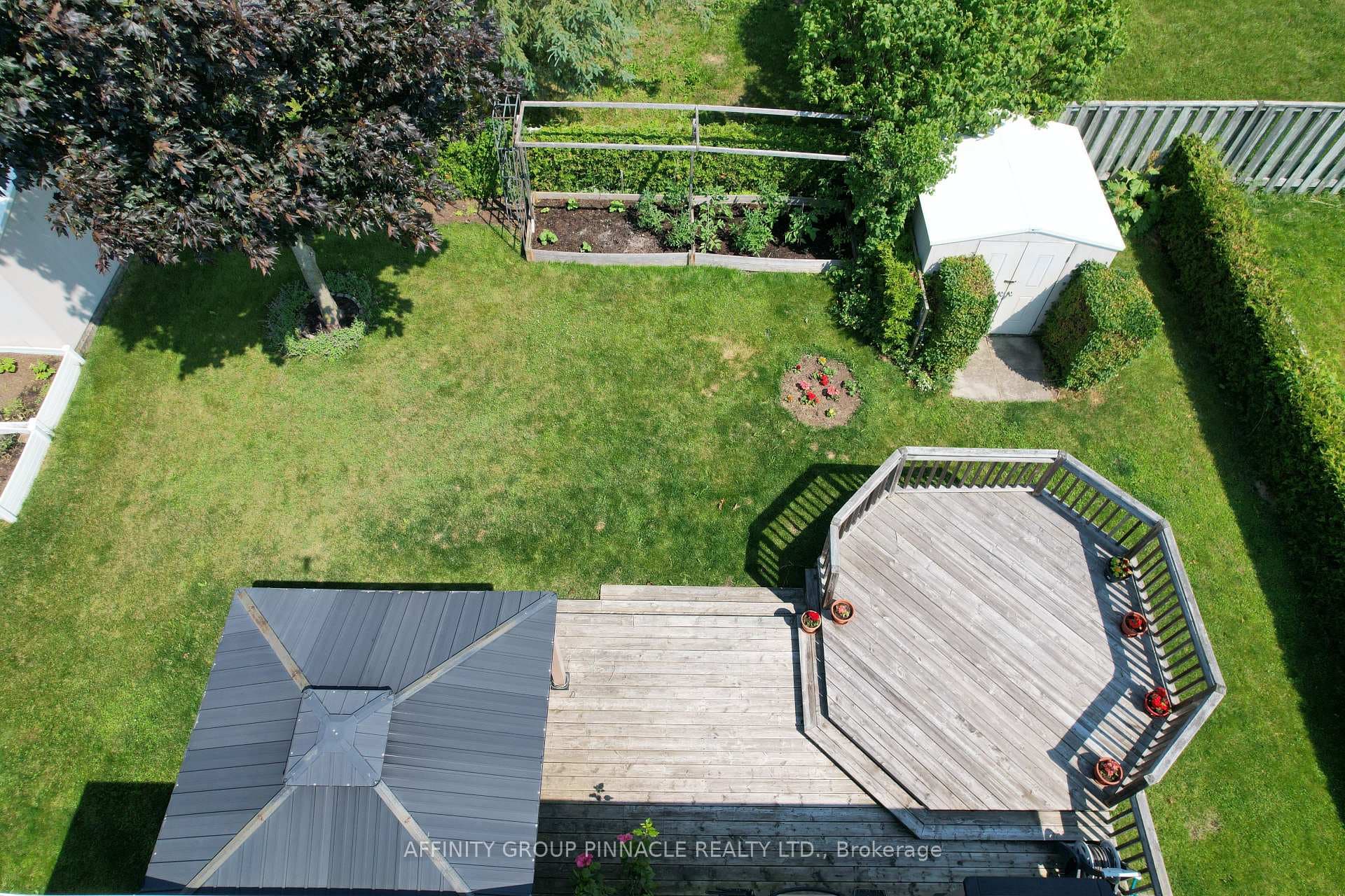 6 McGibbon Boulevard photo 27