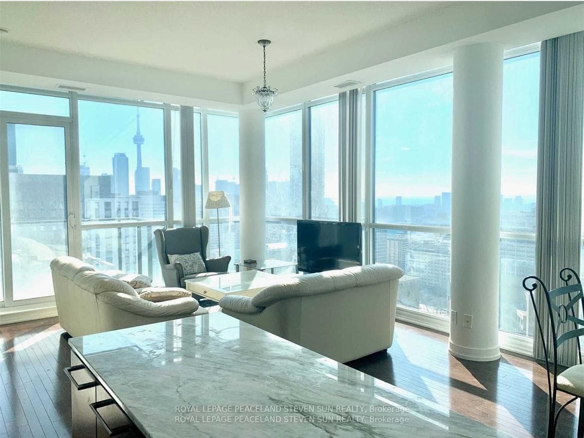 770 Bay Street Unit Ph208 photo 7
