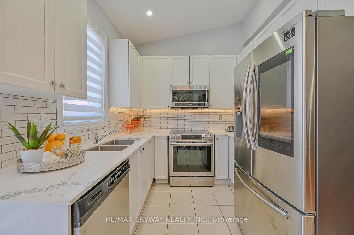 40 Silent Pond Crescent photo 9