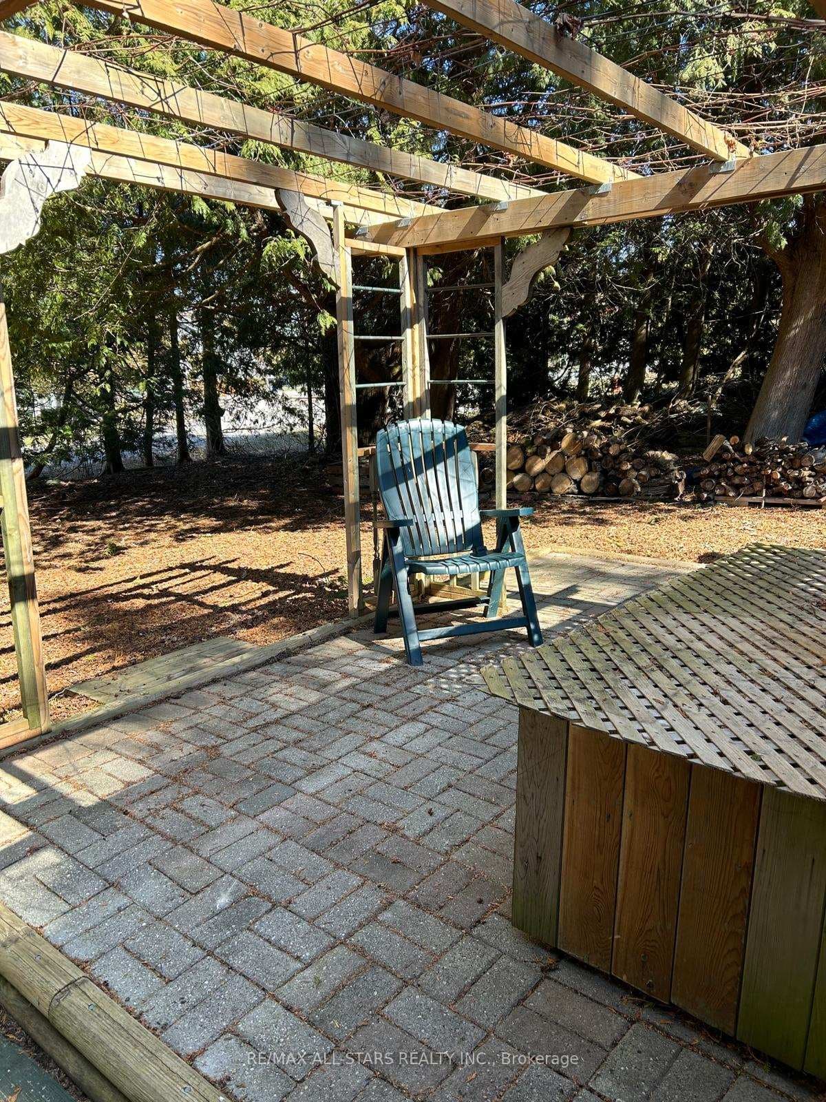 113 Bowen Road photo 43