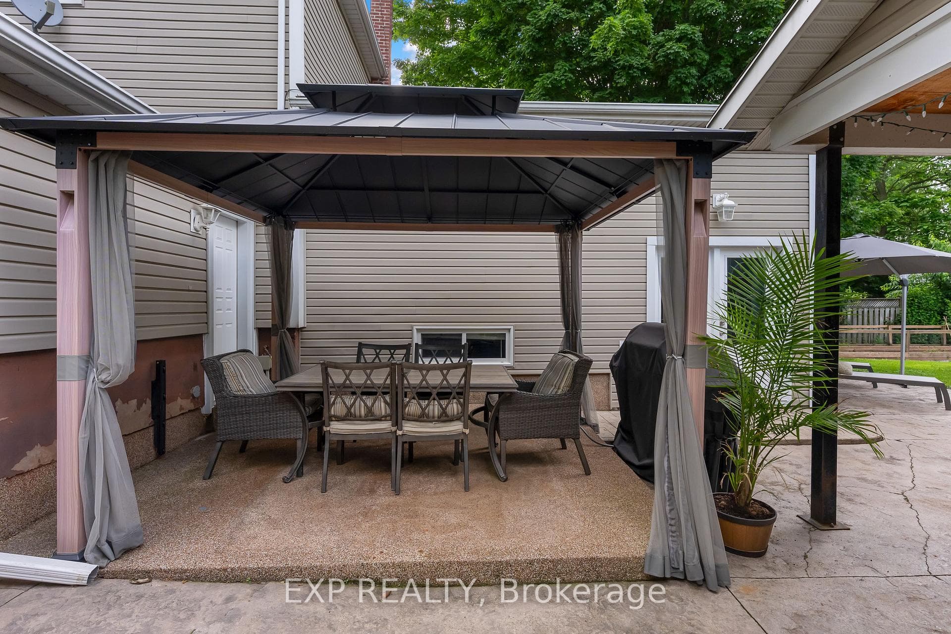 6276 STAMFORD GREEN Drive photo 39