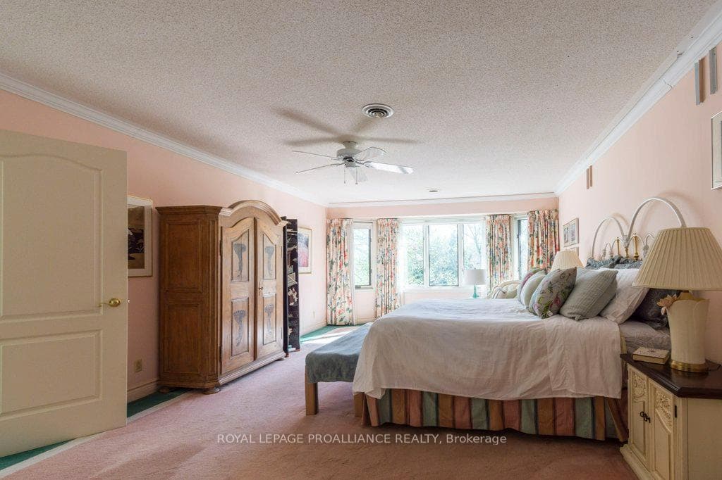 32 Bridlewood Lane photo 21