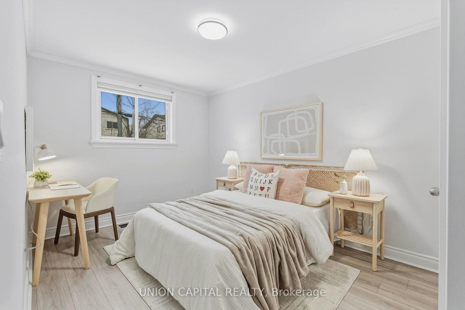 144 Clements Road photo 7