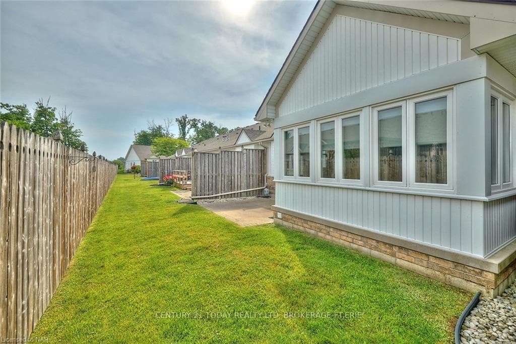 630 ALBERT Street Unit 16 photo 27
