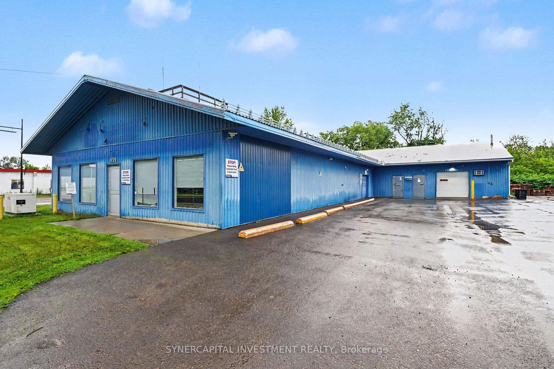 635 Nelson Street photo 2