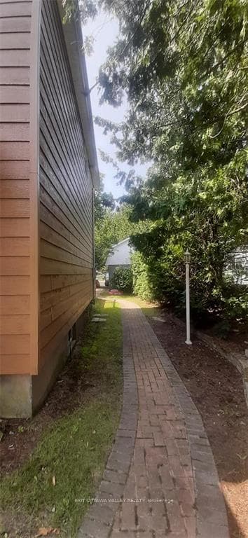 72 GLENDALE Avenue photo 26