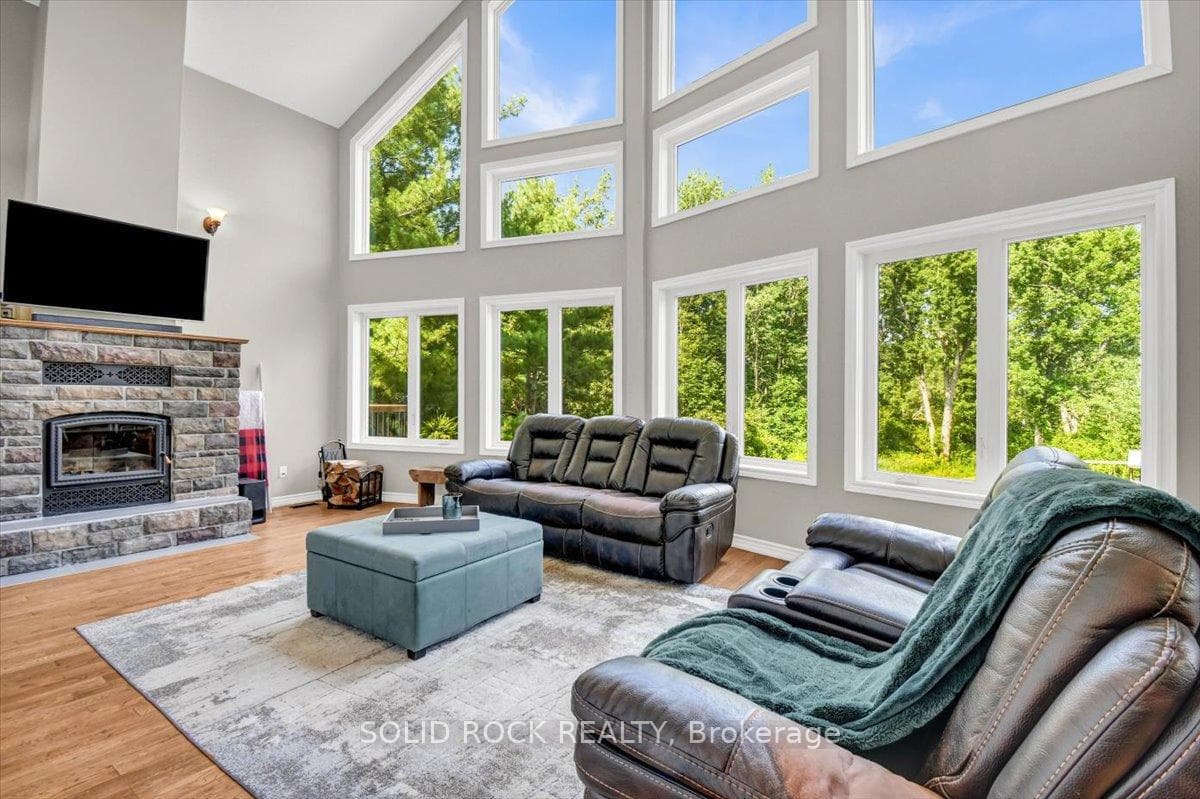 564 Bosley Road photo 14