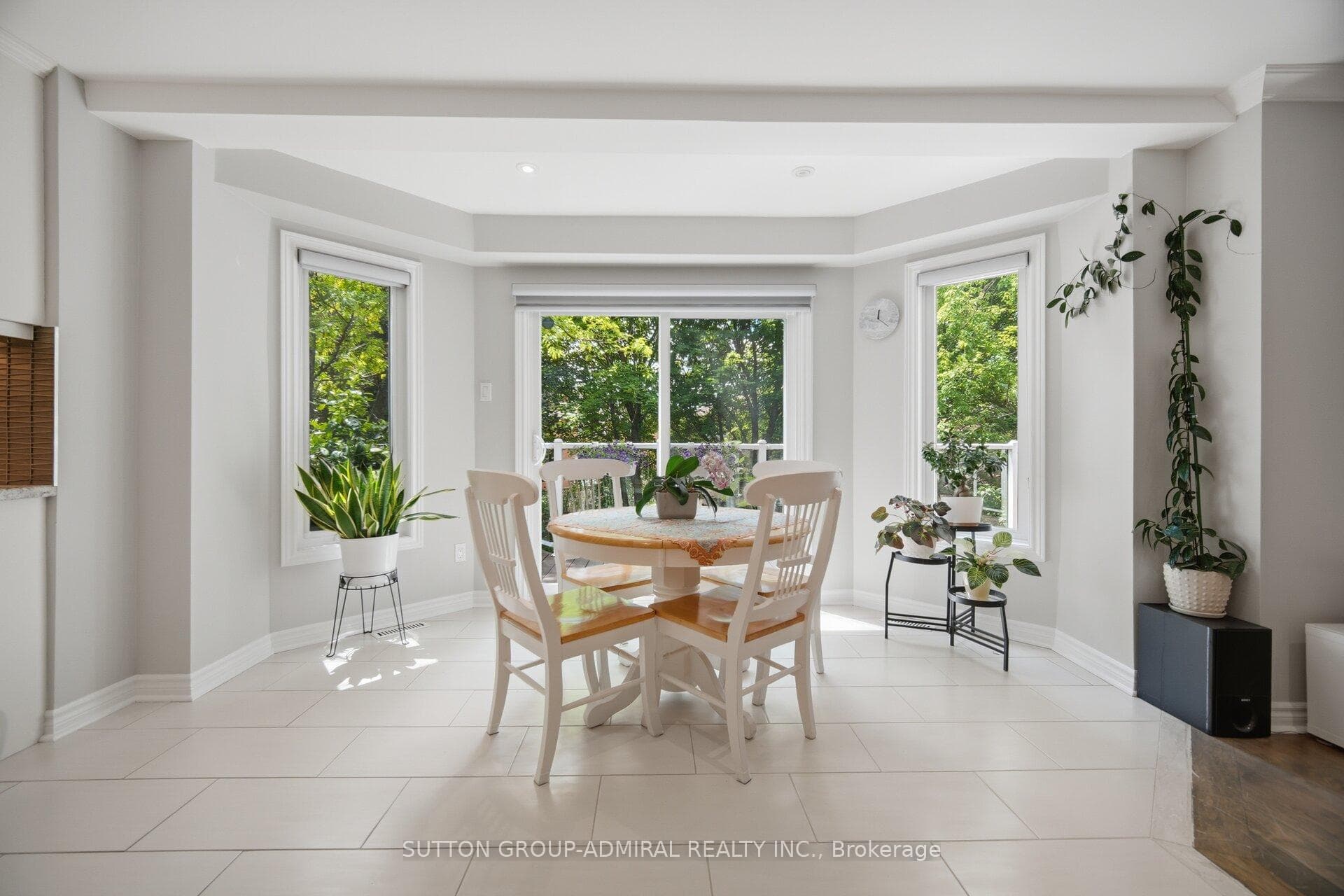 70 Topham Crescent photo 19