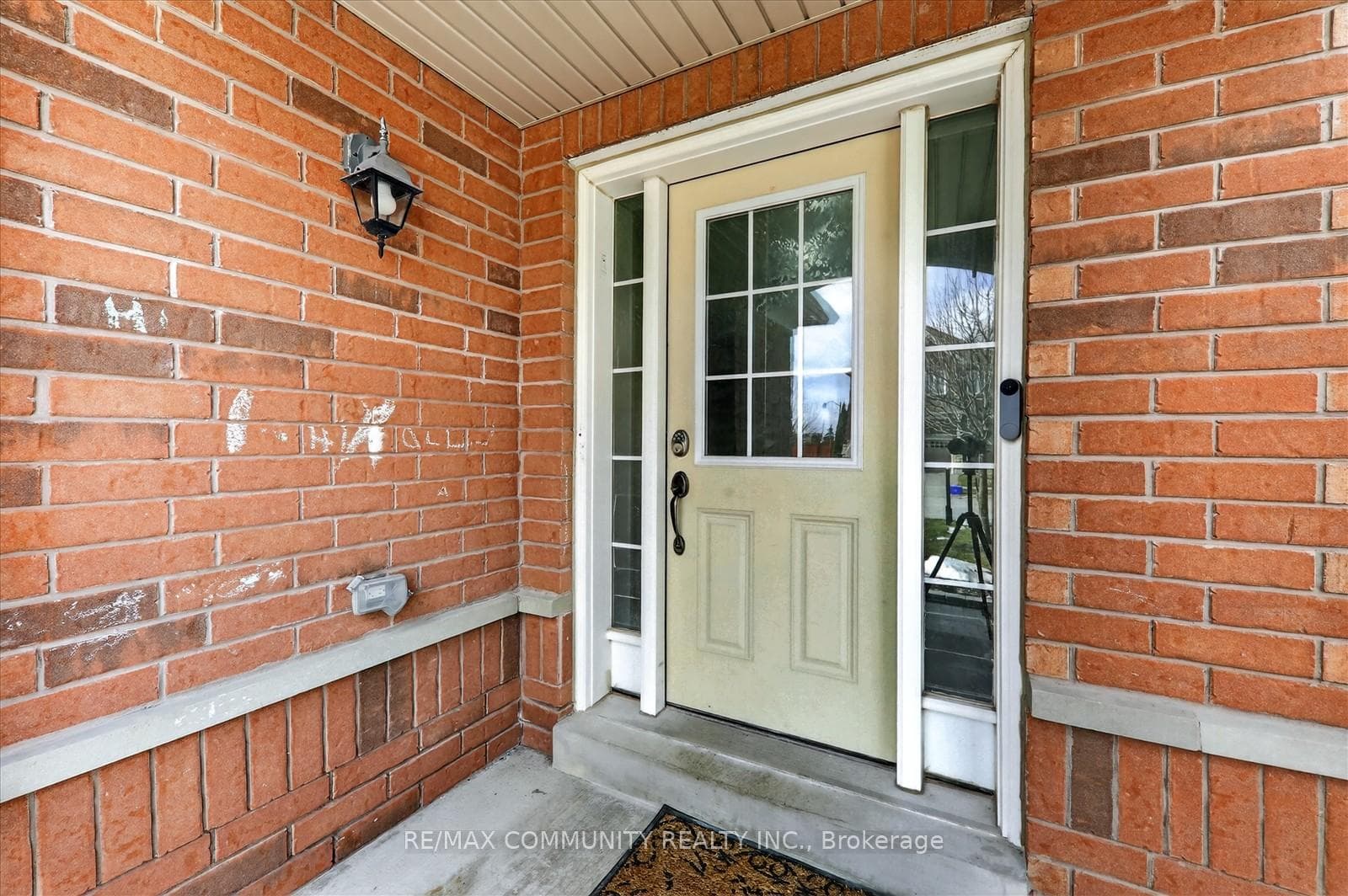1141 Schooling Drive photo 5
