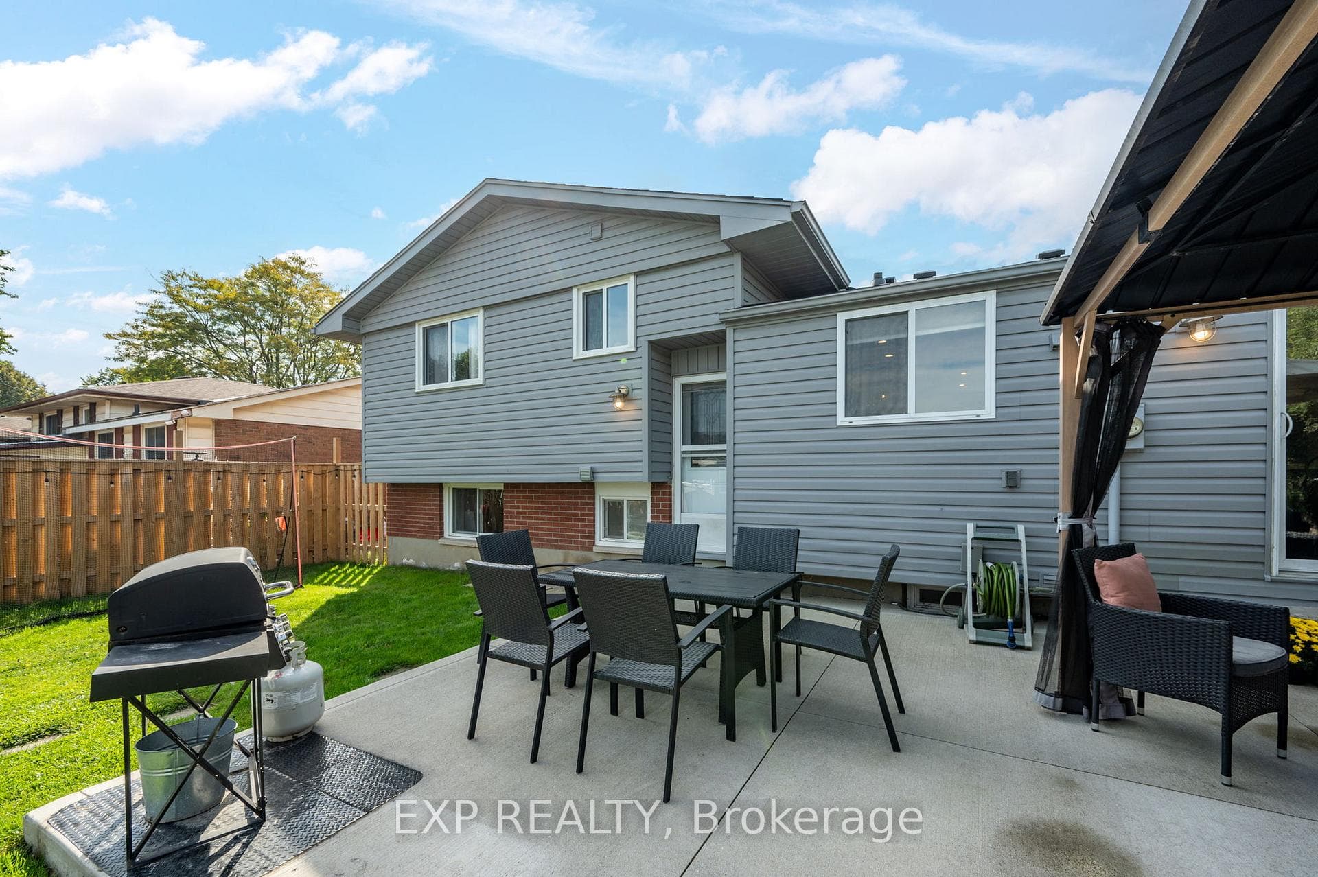 977 Osgoode Drive photo 33