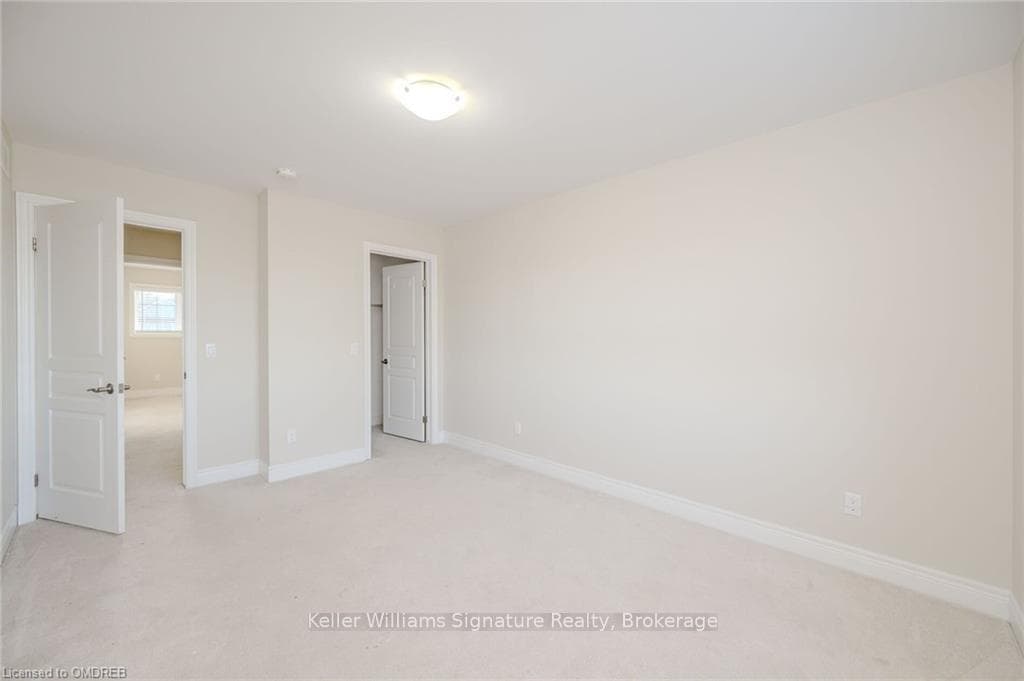 72 MANHATTAN COURT Court photo 26