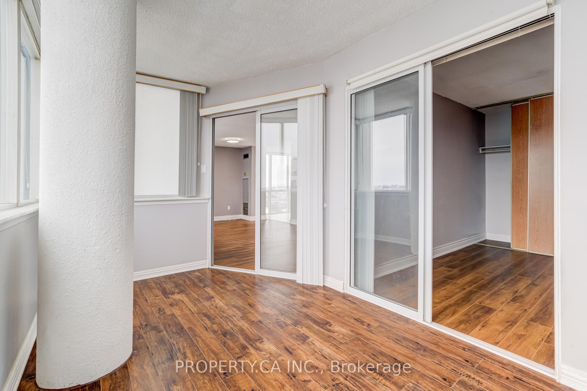 10 Markbrook Lane Unit 1812 photo 10