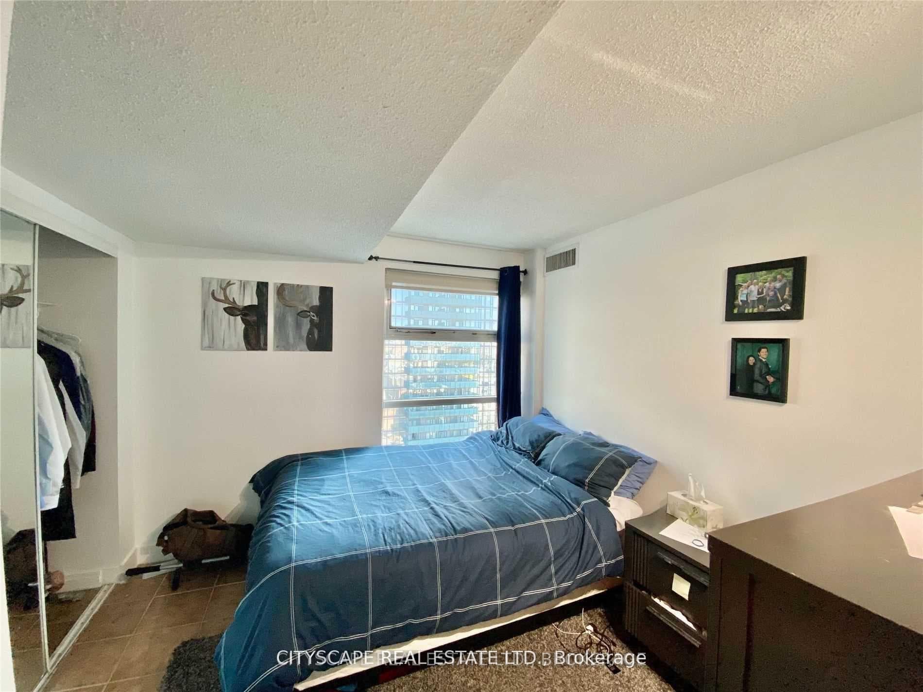 50 Lombard Street Unit 2005 photo 7