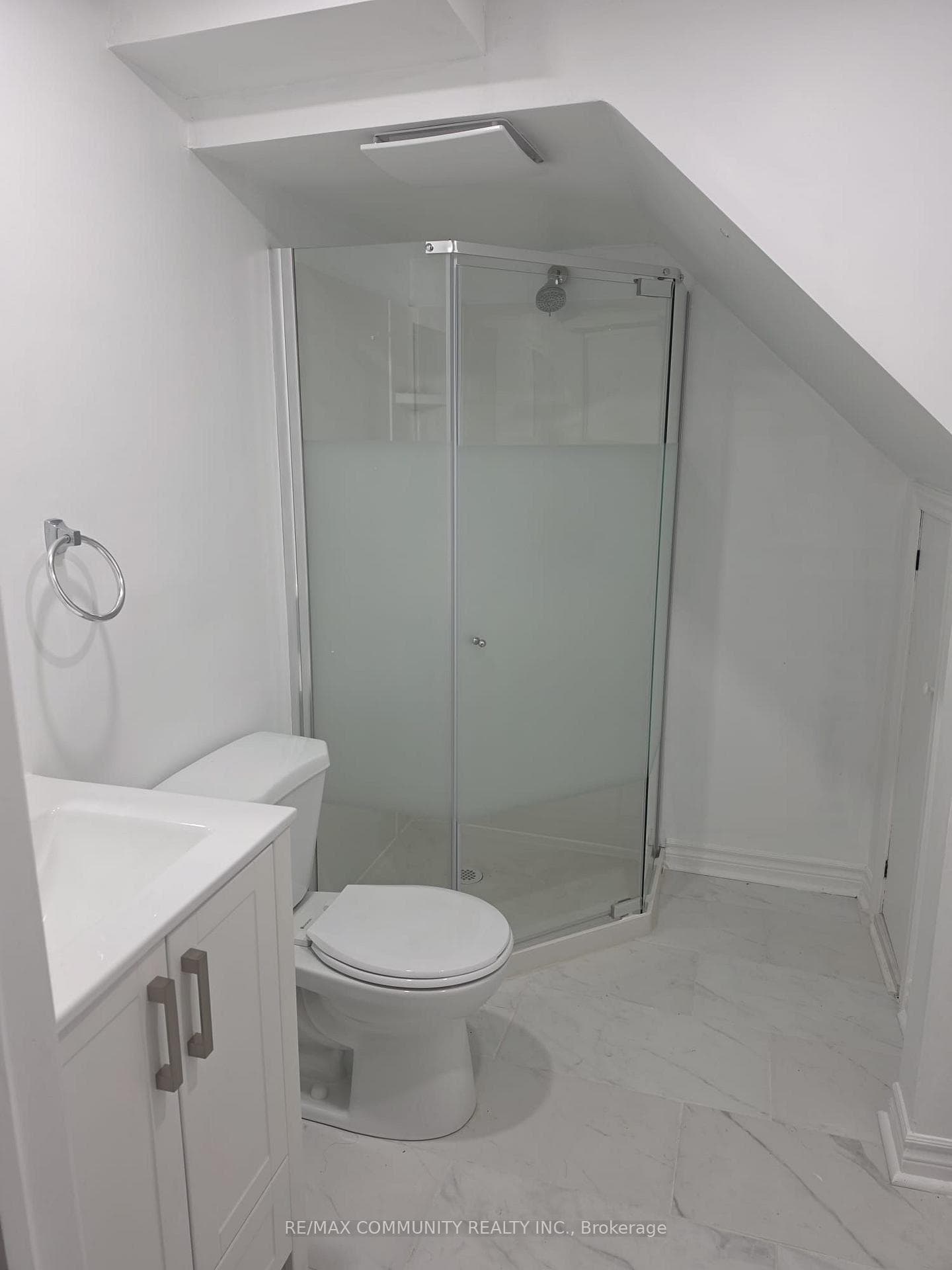 792 Tatra Drive photo 12
