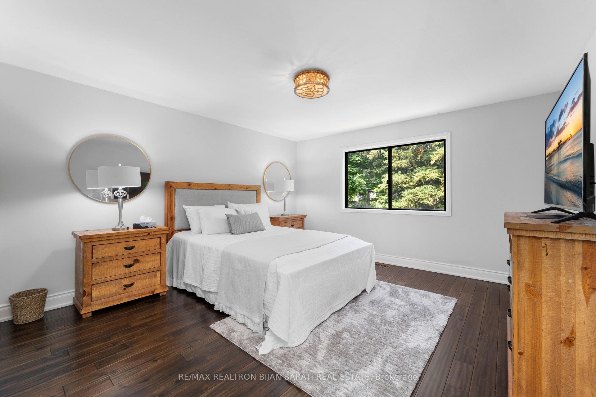85 Garnier Court photo 24