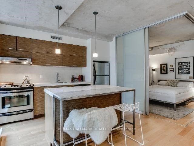 55 Stewart Street Unit 718 photo 7