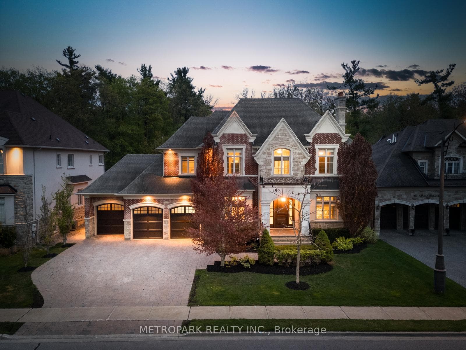 55 Grand Vellore Crescent photo 1