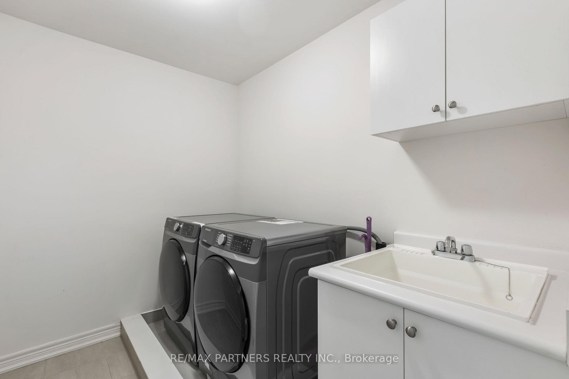 54 Crofting Crescent photo 14