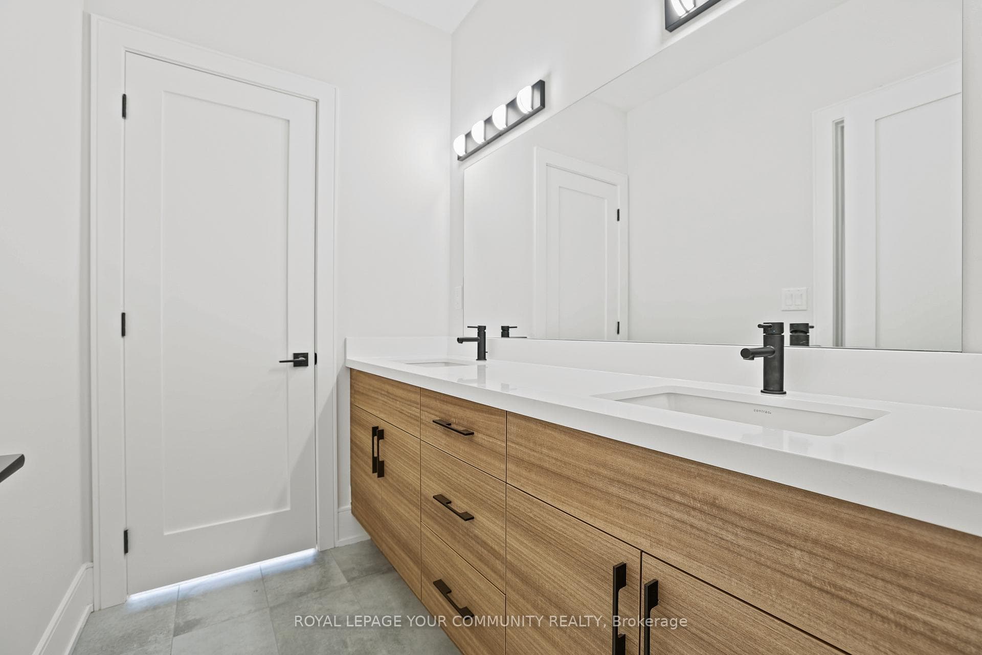 2 Bunn Court photo 25