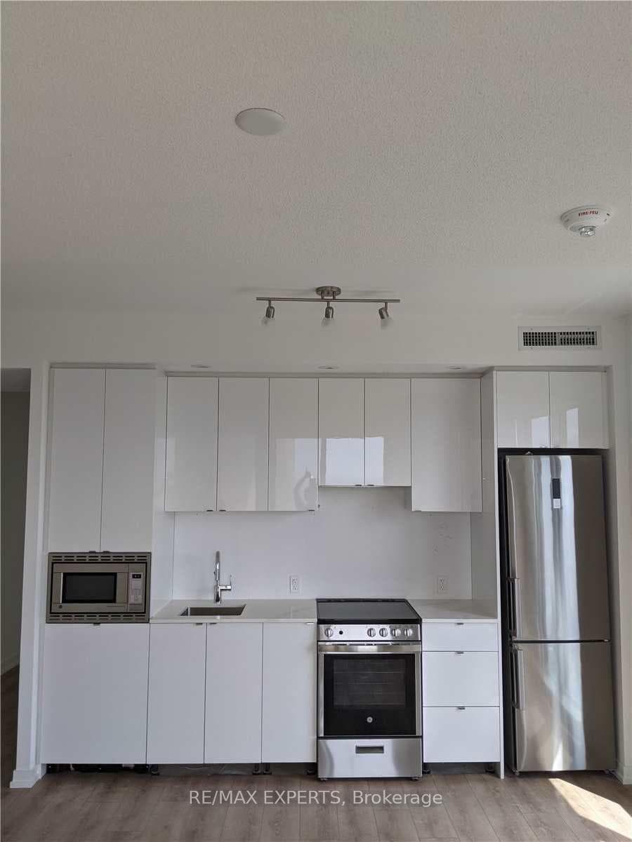 49 East Liberty Street Unit 2102 photo 4