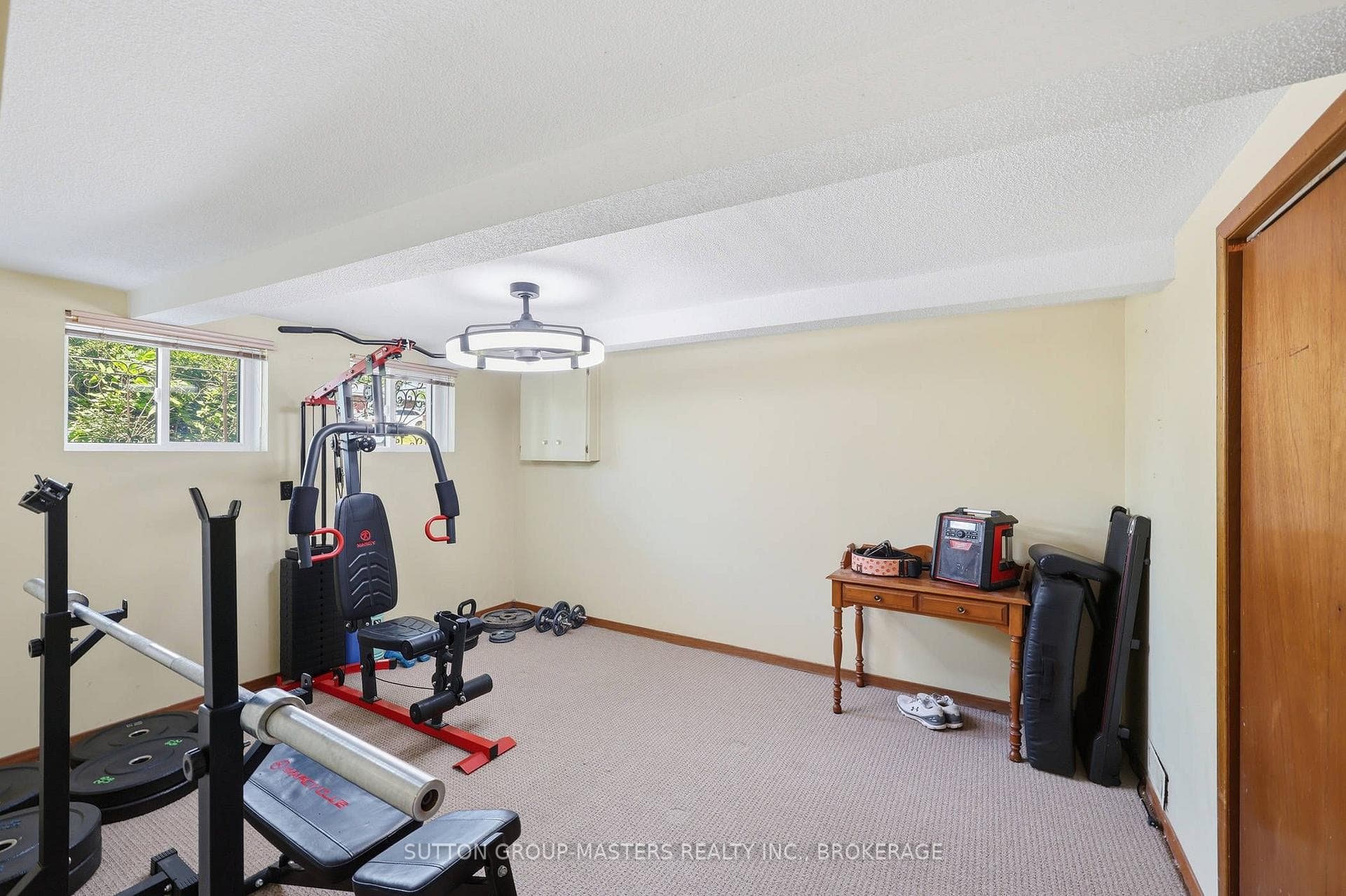 2212 Battersea Road photo 28