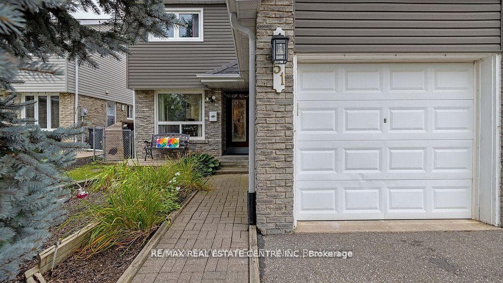 51 Nottawasaga Crescent photo 3