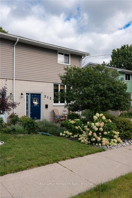 312 MOUNTAINVIEW Drive photo 2