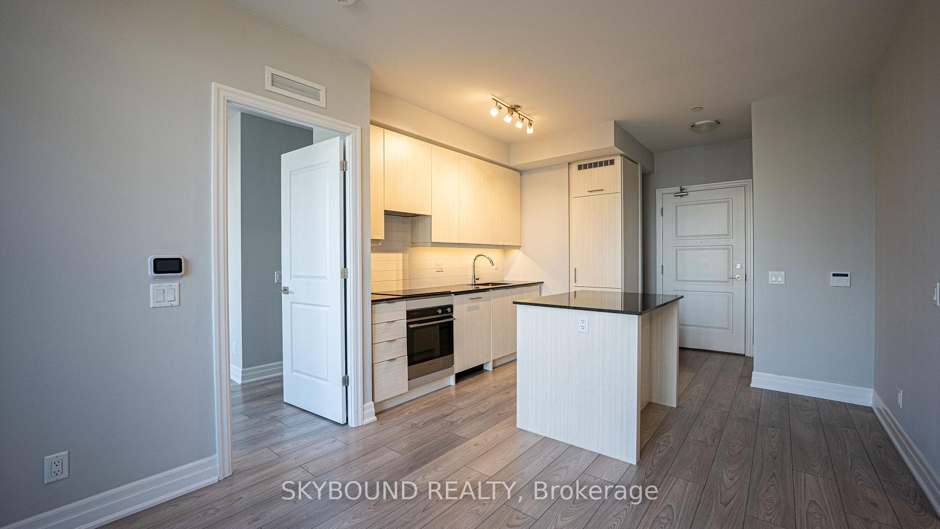 36 Elm Dr W Drive Unit 2210 photo 10
