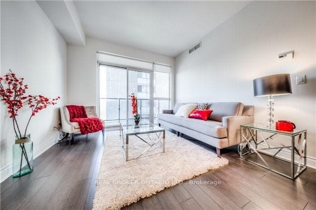 28 Ted Rogers Way Unit 2410 photo 2