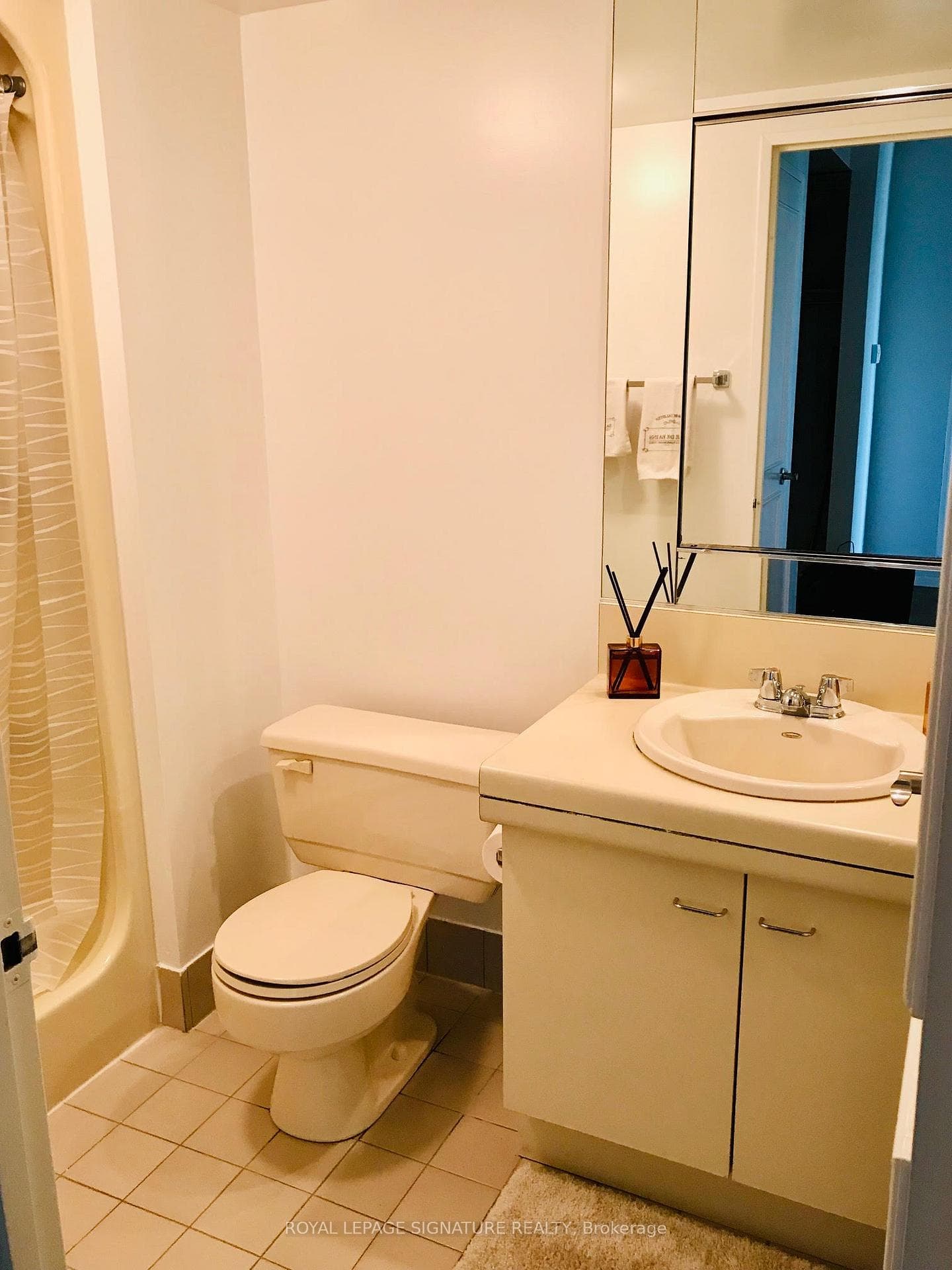 260 Heath Street Unit 504 photo 13