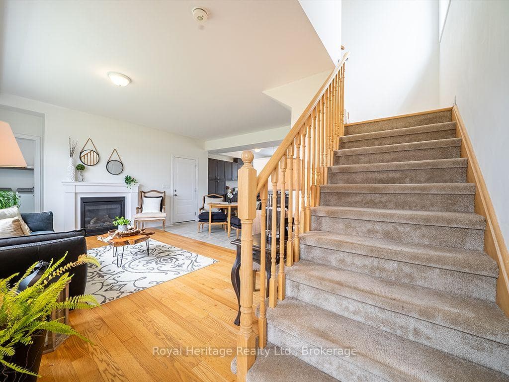 87 Summer Breeze Drive photo 16