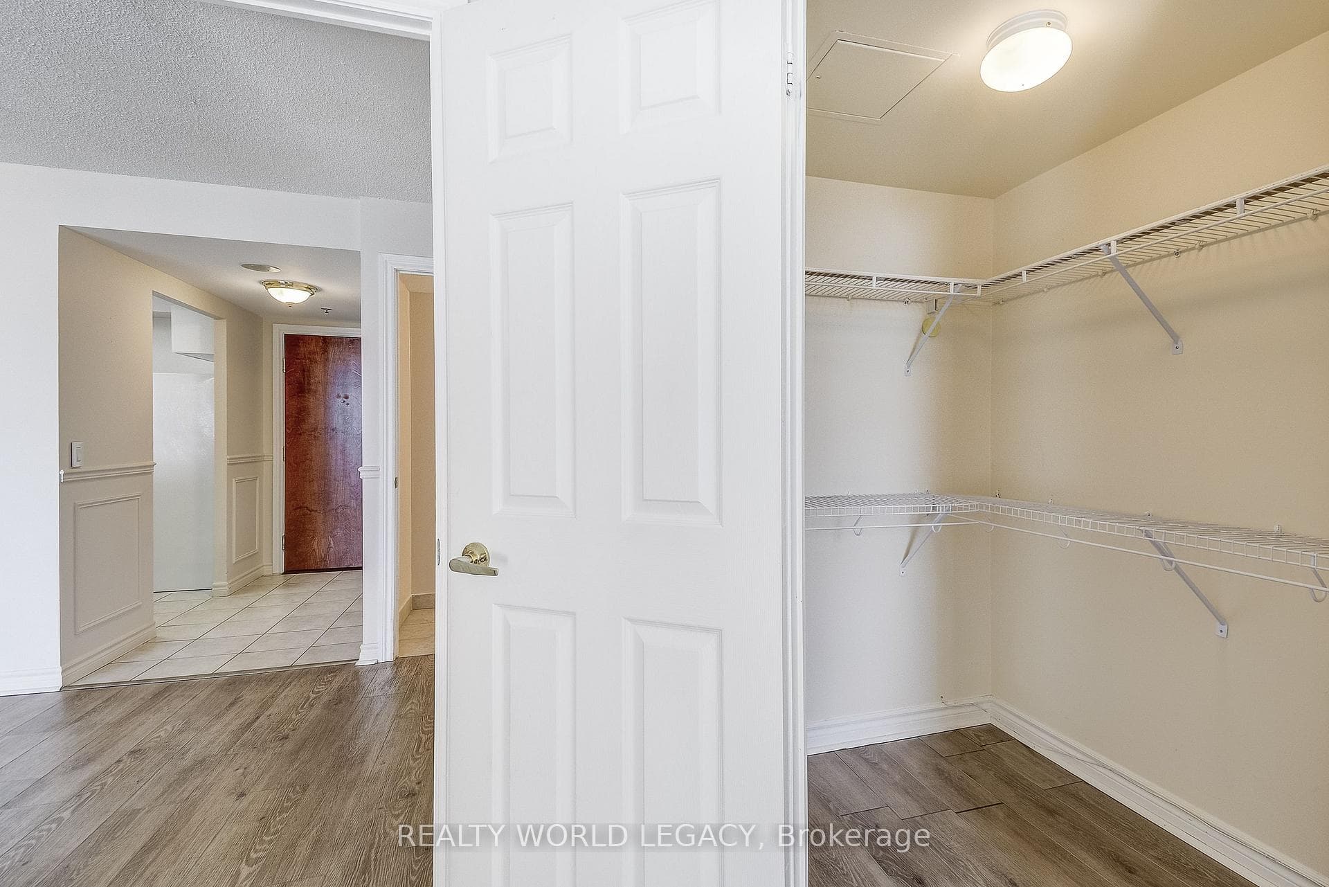 100 Burloak Drive Unit 1212 photo 26