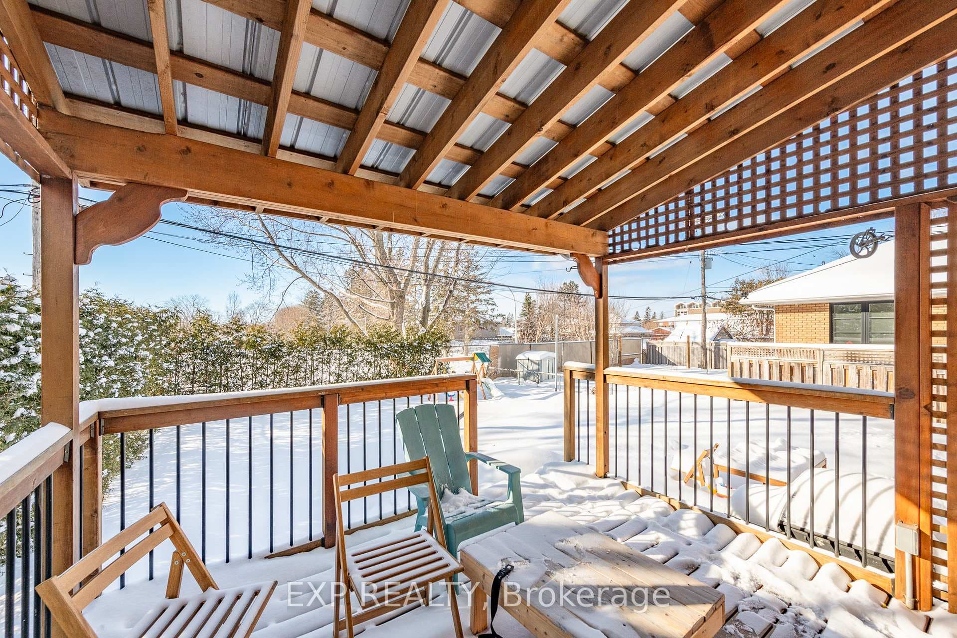 524 Wolffdale Crescent photo 41