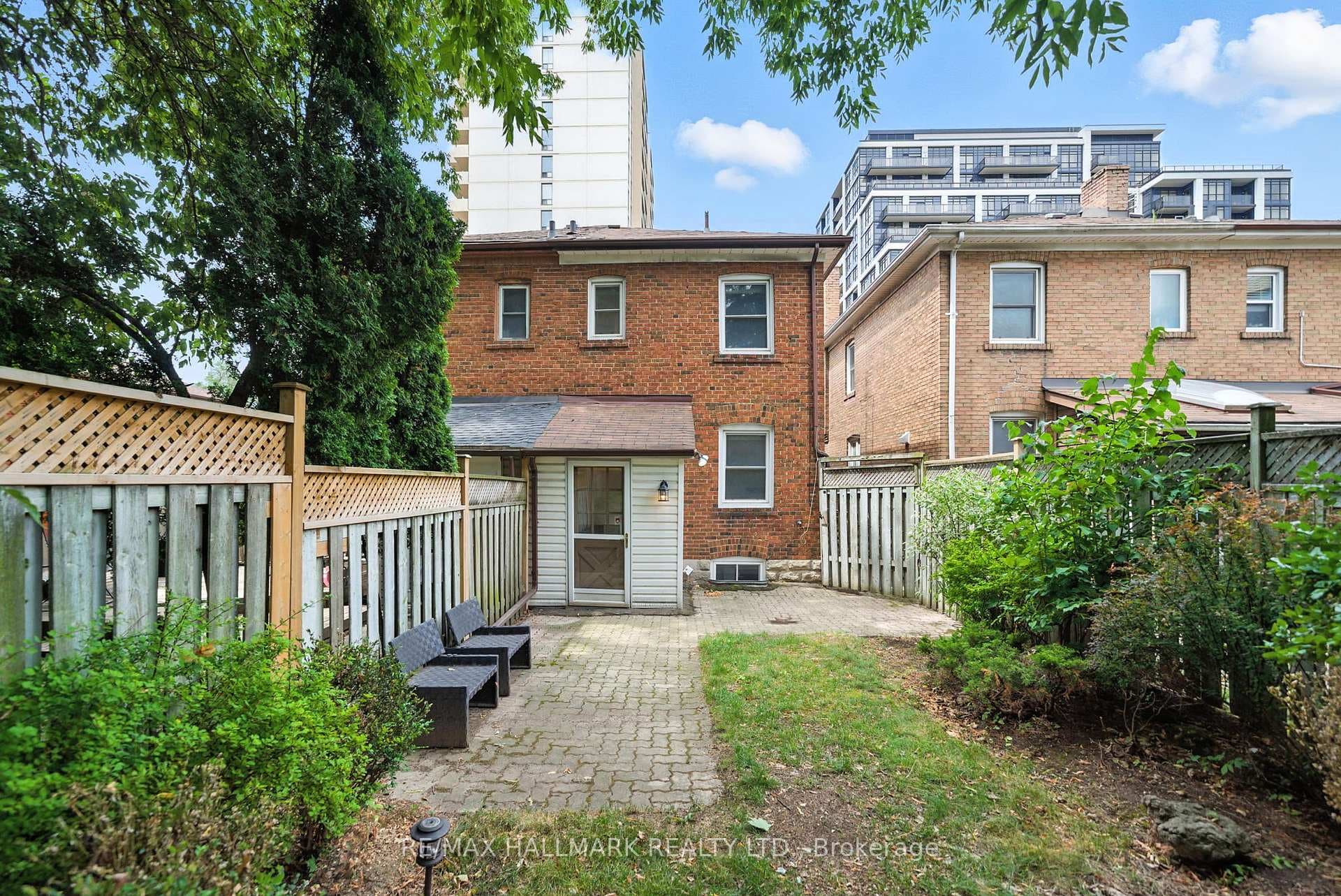 49 Rawlinson Avenue photo 42