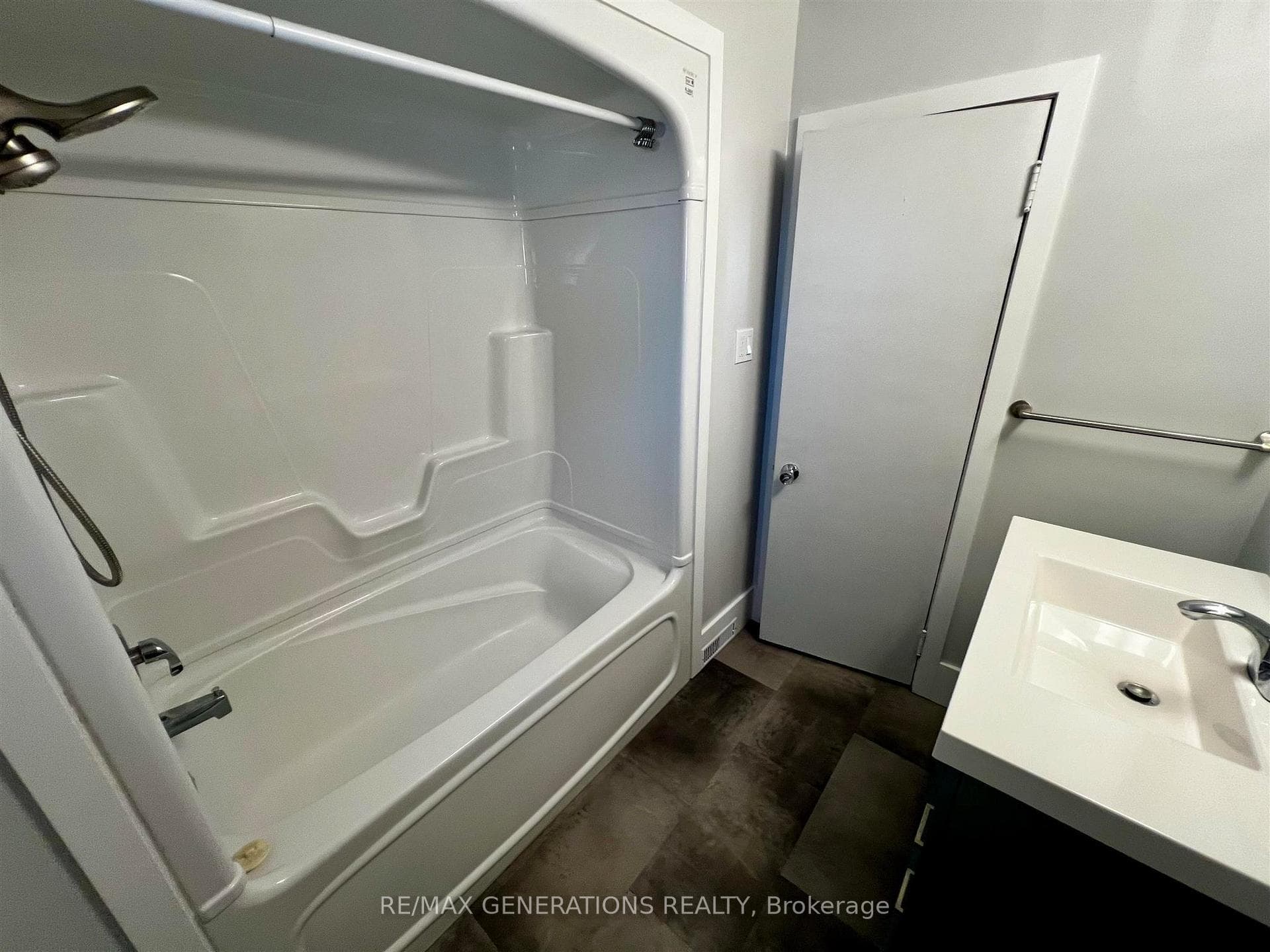 157 Amelia Street photo 12