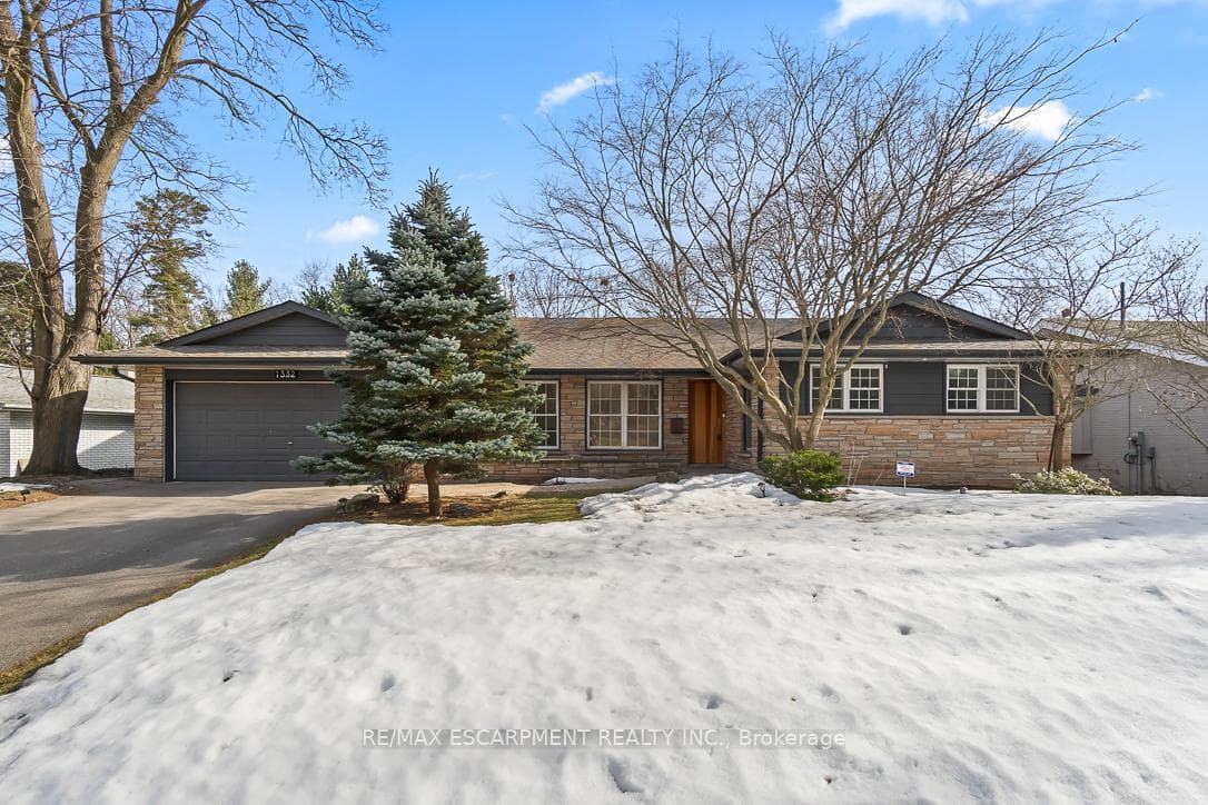 1332 GATEHOUSE Drive photo 1