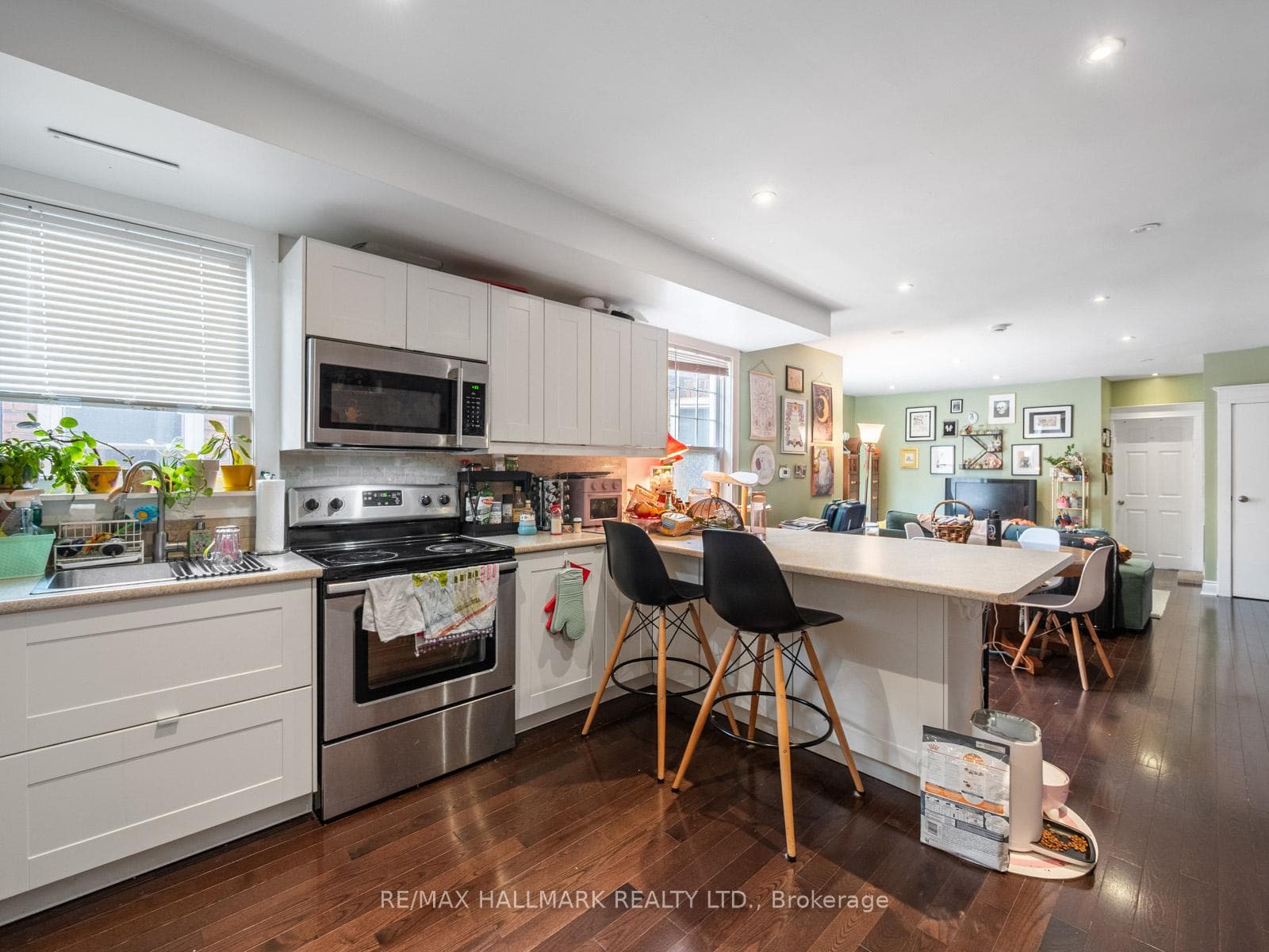 269 Danforth Avenue Unit 3rd flr photo 21