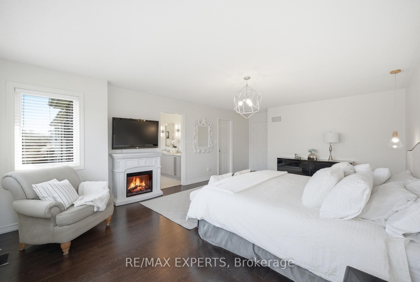 37 Schwalm Crescent photo 28