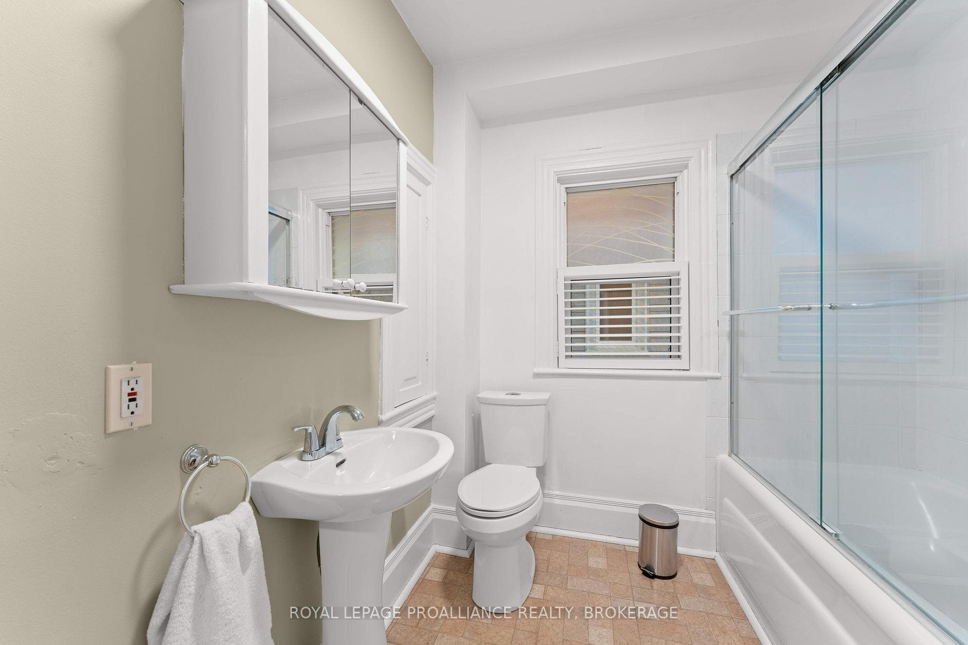 29 Livingston Avenue photo 24