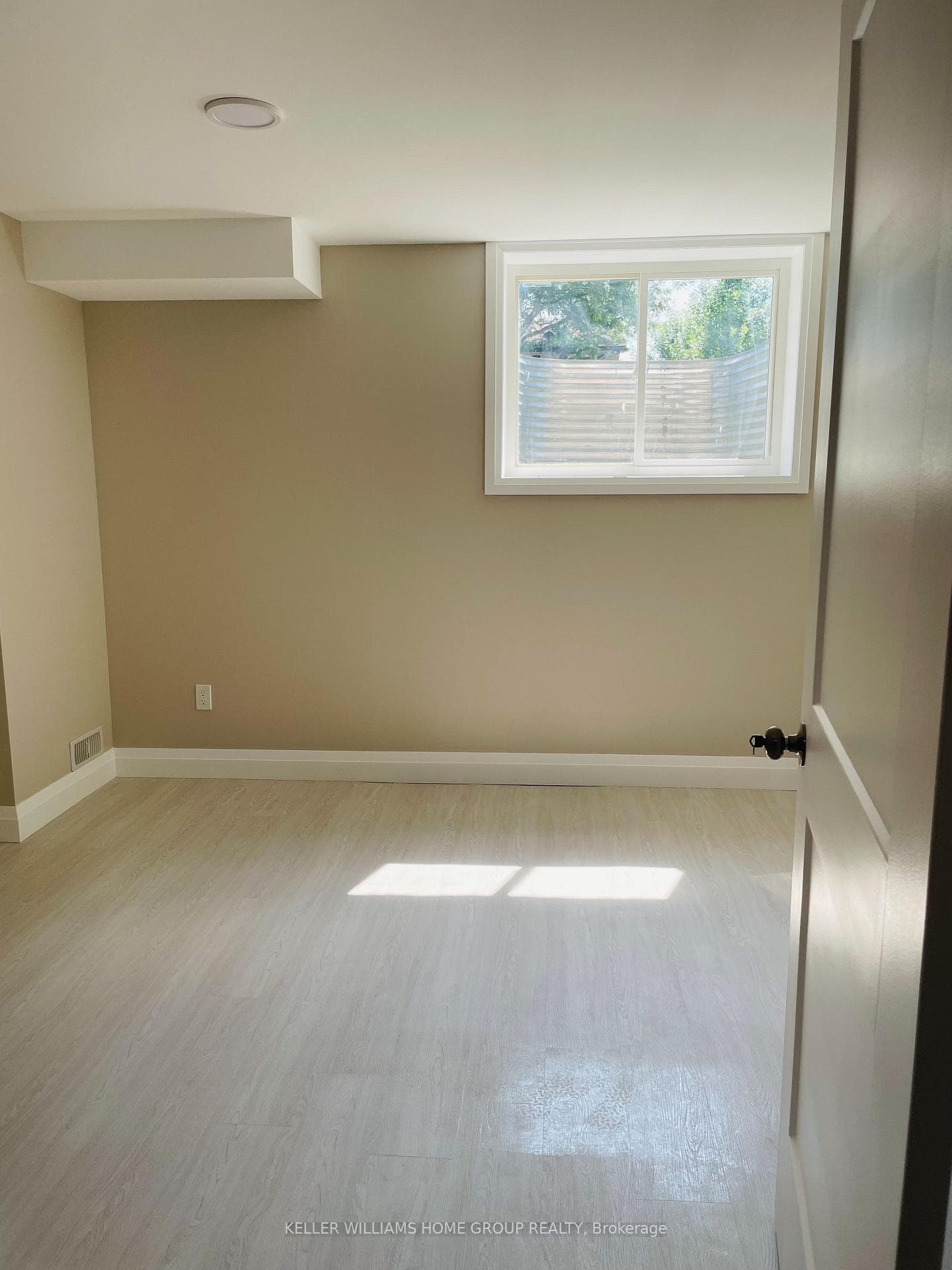 312 Cole Road photo 17