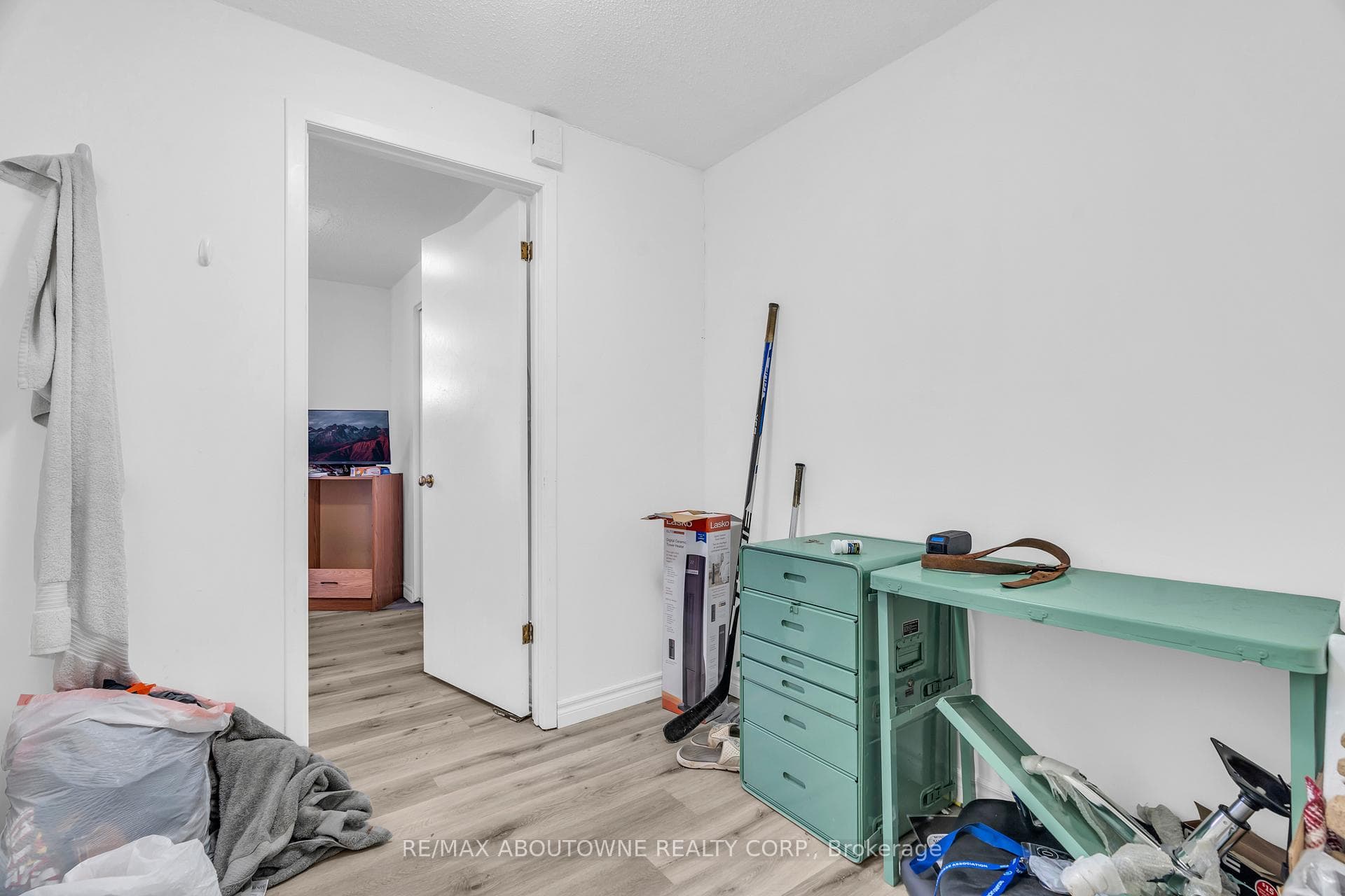 706 Scottsdale Drive photo 21