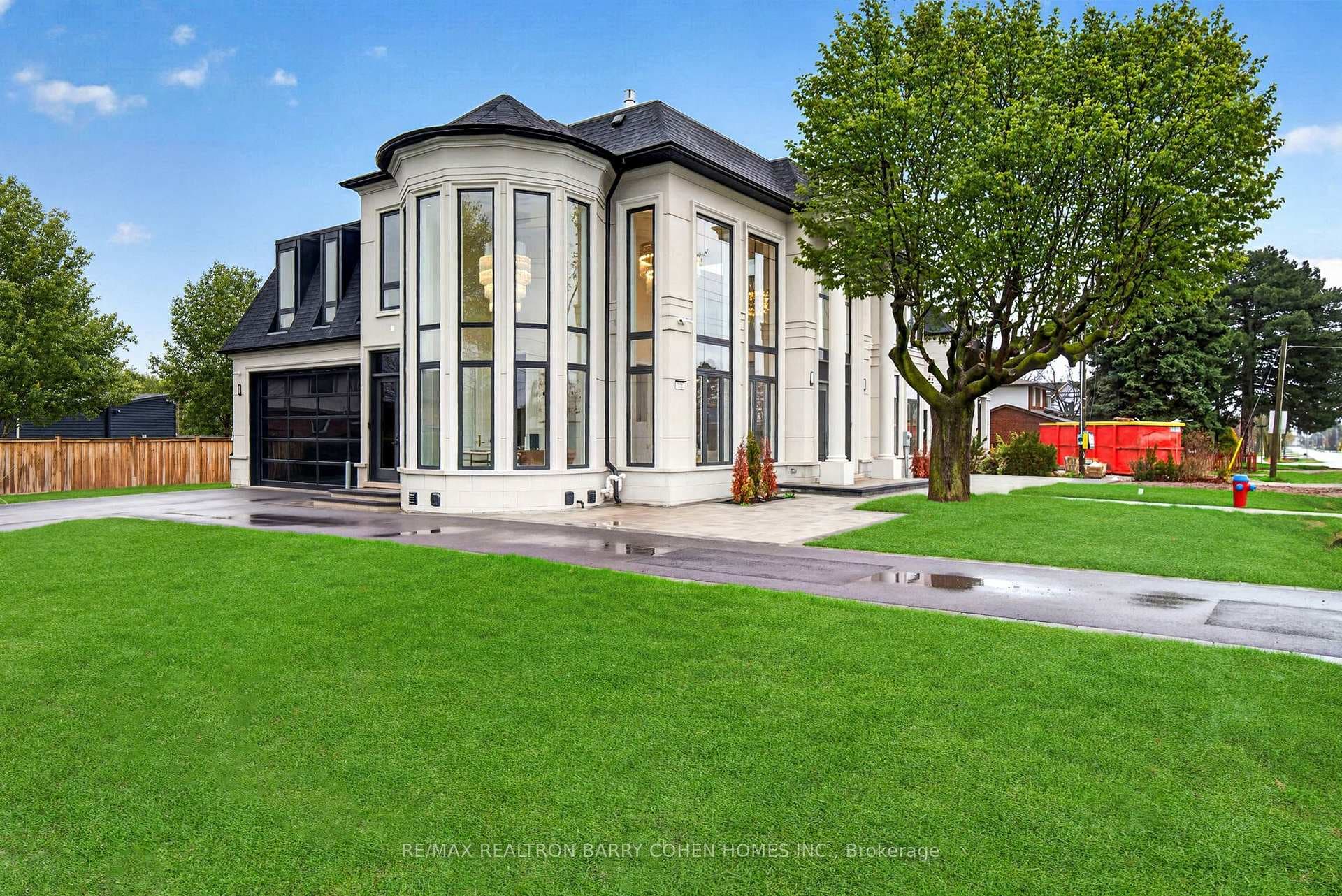 321 Morden Road photo 2