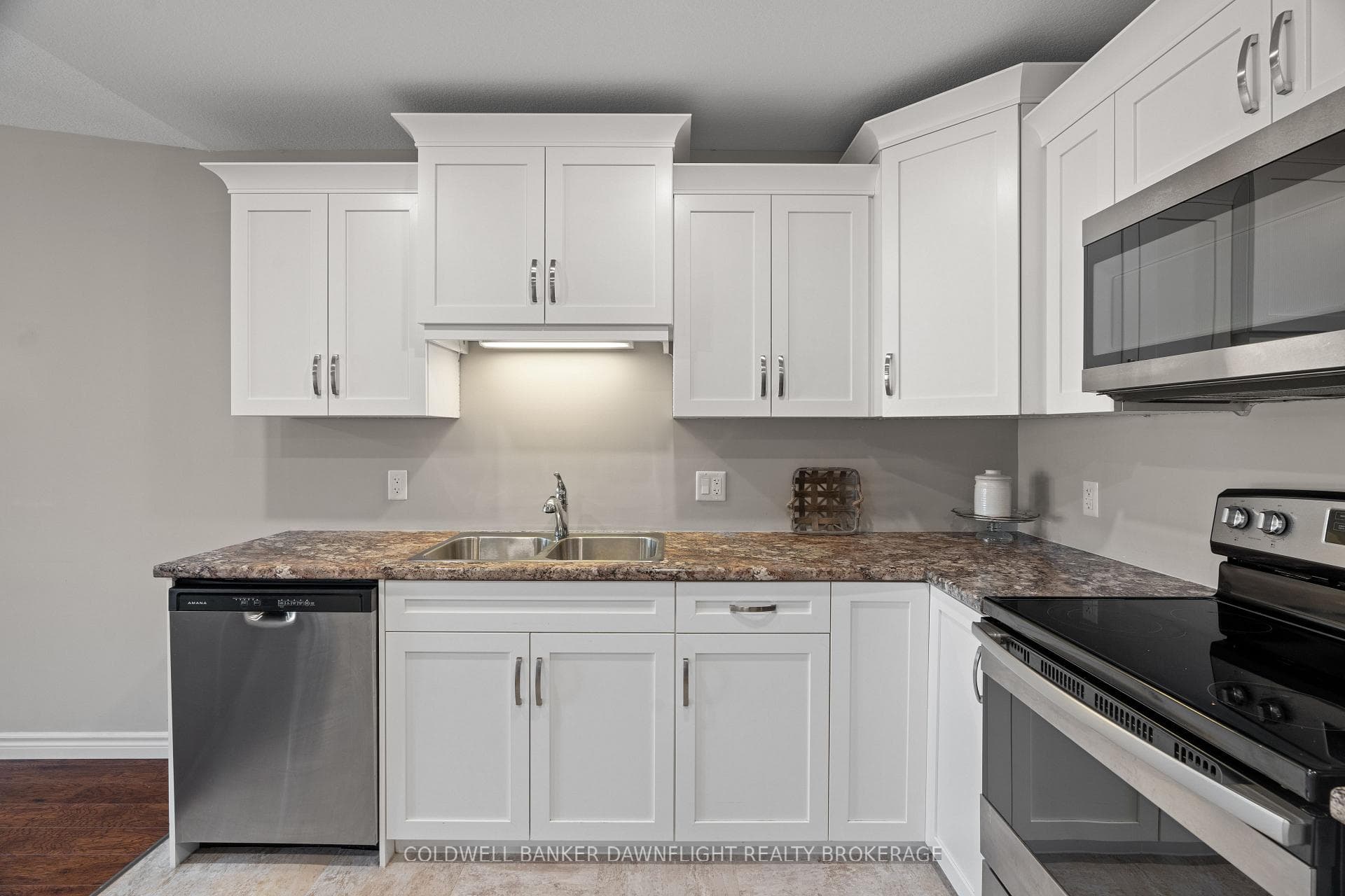 40 Devon Drive photo 15