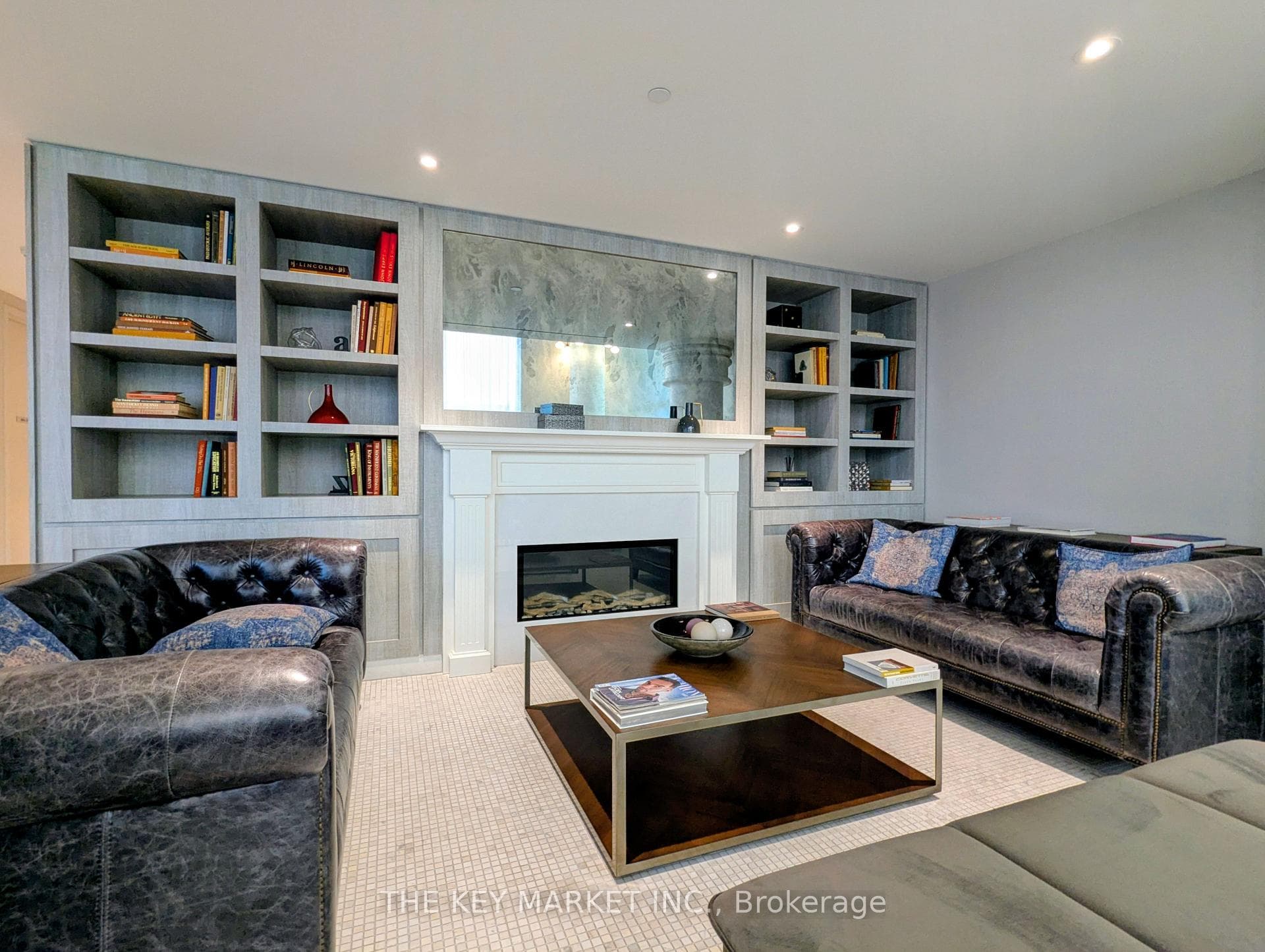 33 Helendale Avenue Unit 1511 photo 9