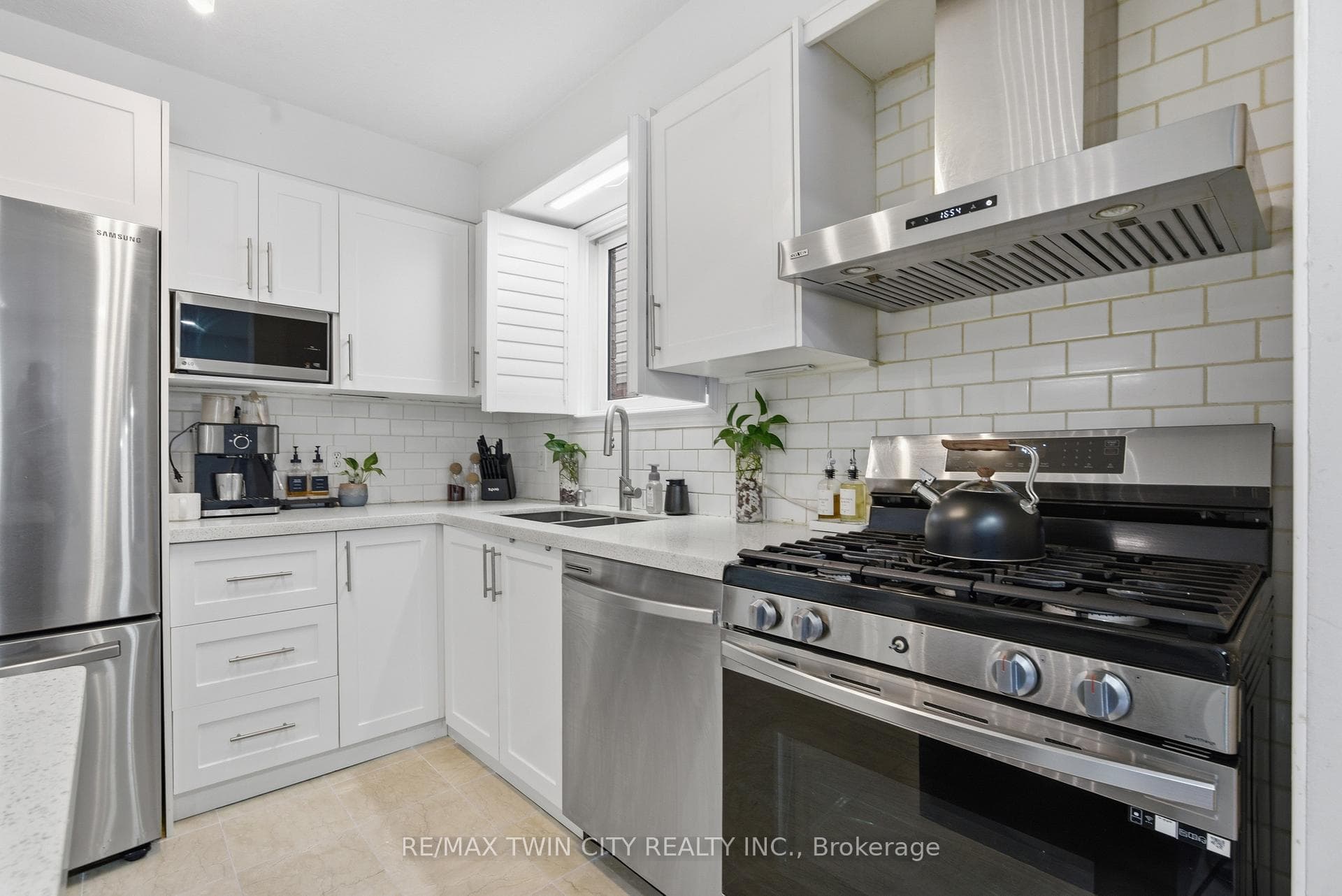67 Bridlewreath Street photo 7